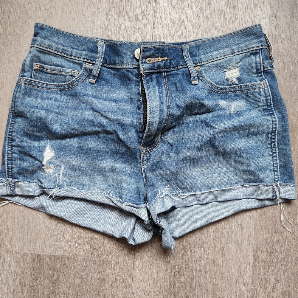 Hollister shorts size 26w